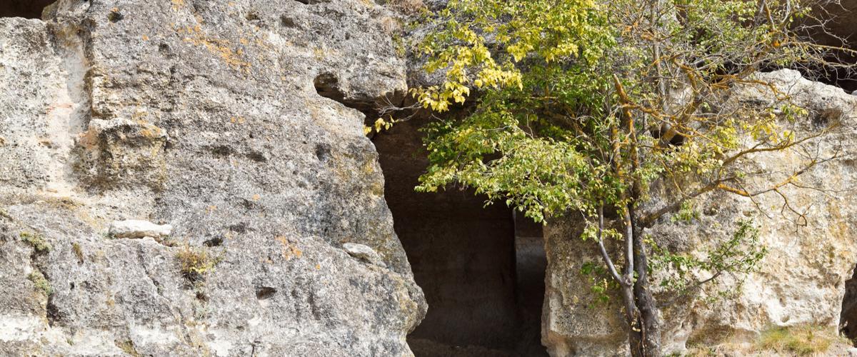 Эмине-Баир-Хосар: удивительная пещера в горах Крыма