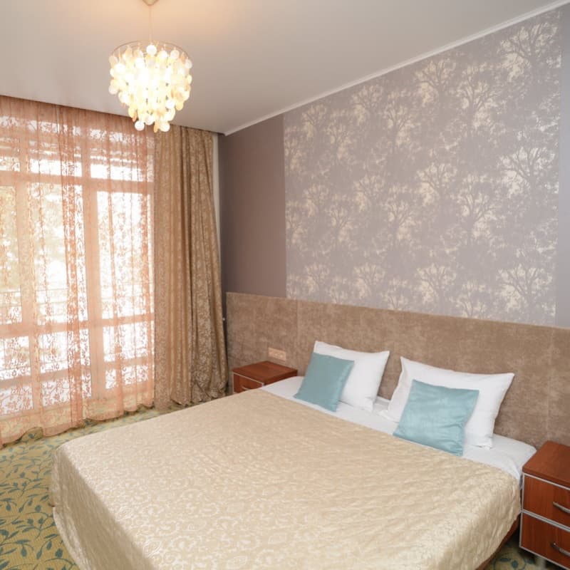 Крона Медикал и Спа