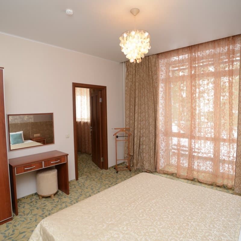 Крона Медикал и Спа