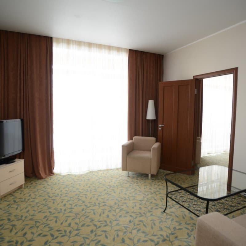 Крона Медикал и Спа