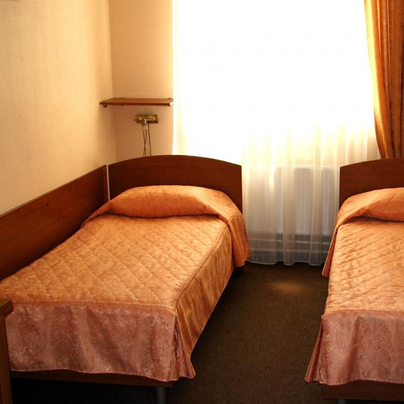 Первая категория однокомнатный две раздельные кровати