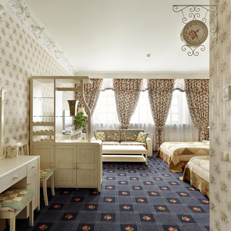 STUDIO ROOM