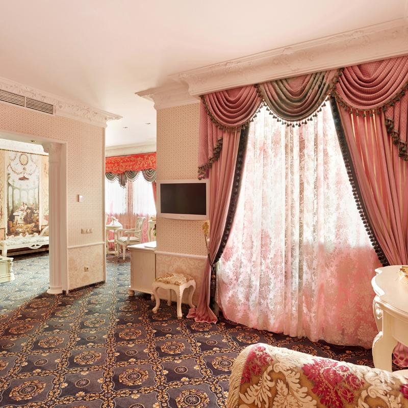LUXURY SUITE