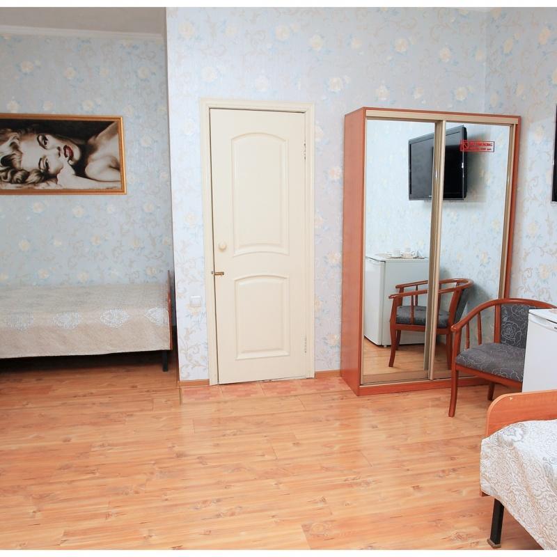 Стандартный трехместный