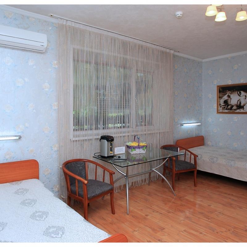 Стандартный трехместный