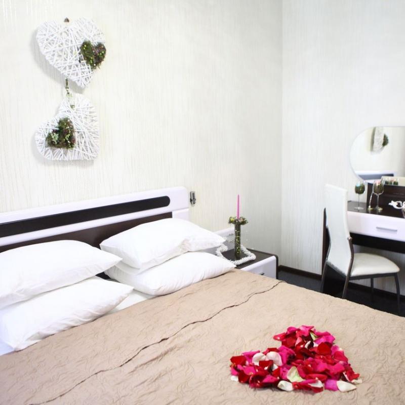 LUXE SUITE