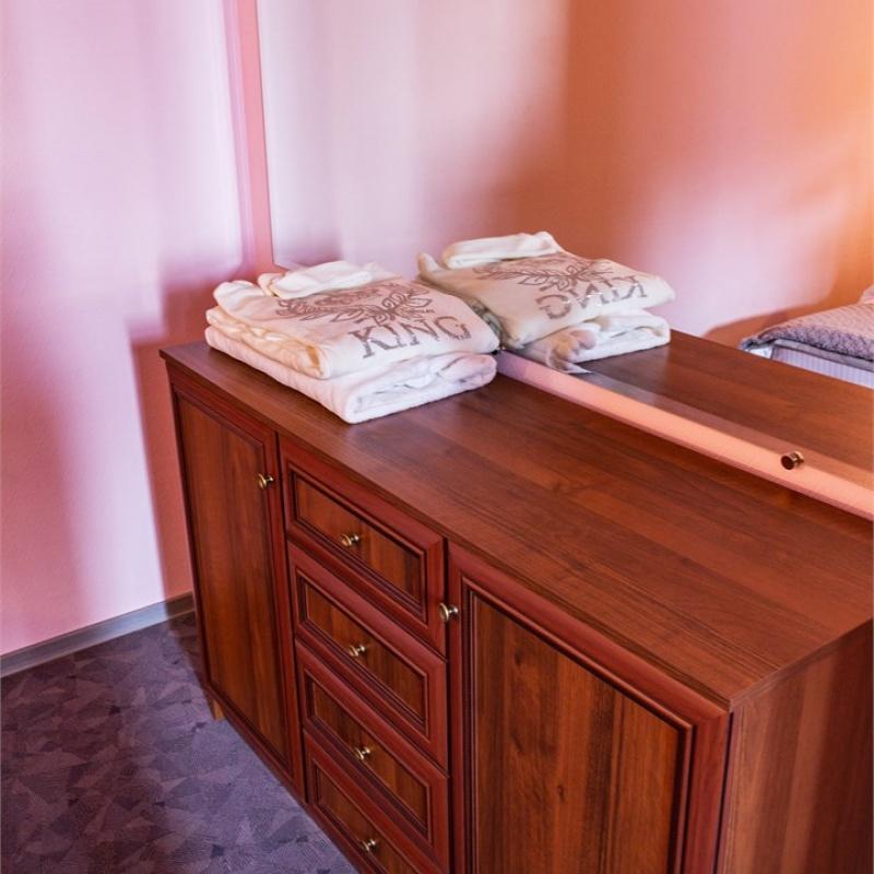 Семейный номер (одна кровать King size)