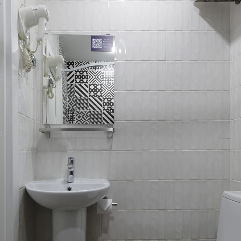 Студия с одной кроватью с балконом (кровать 140*200)
