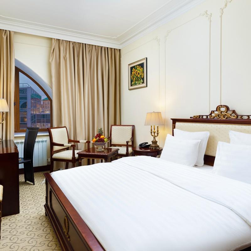 Superior Double (1 bed/1 кровать)