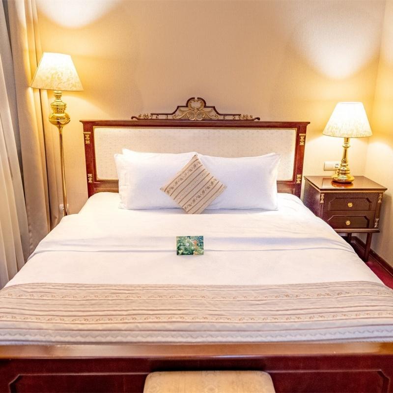 Делюкс с двуспальной кроватью King Size