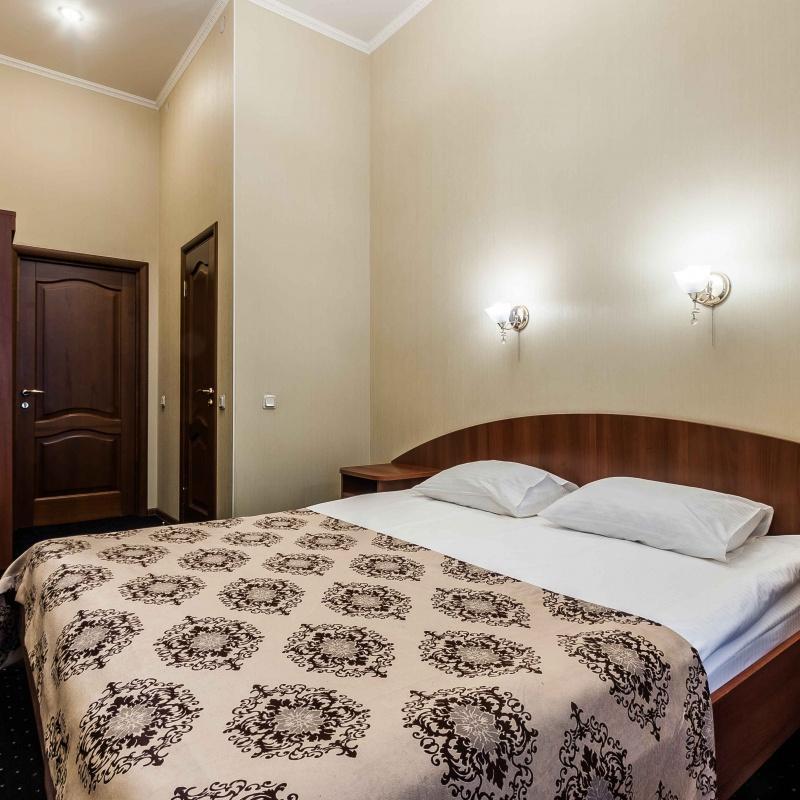 Стандарт с двуспальной кроватью