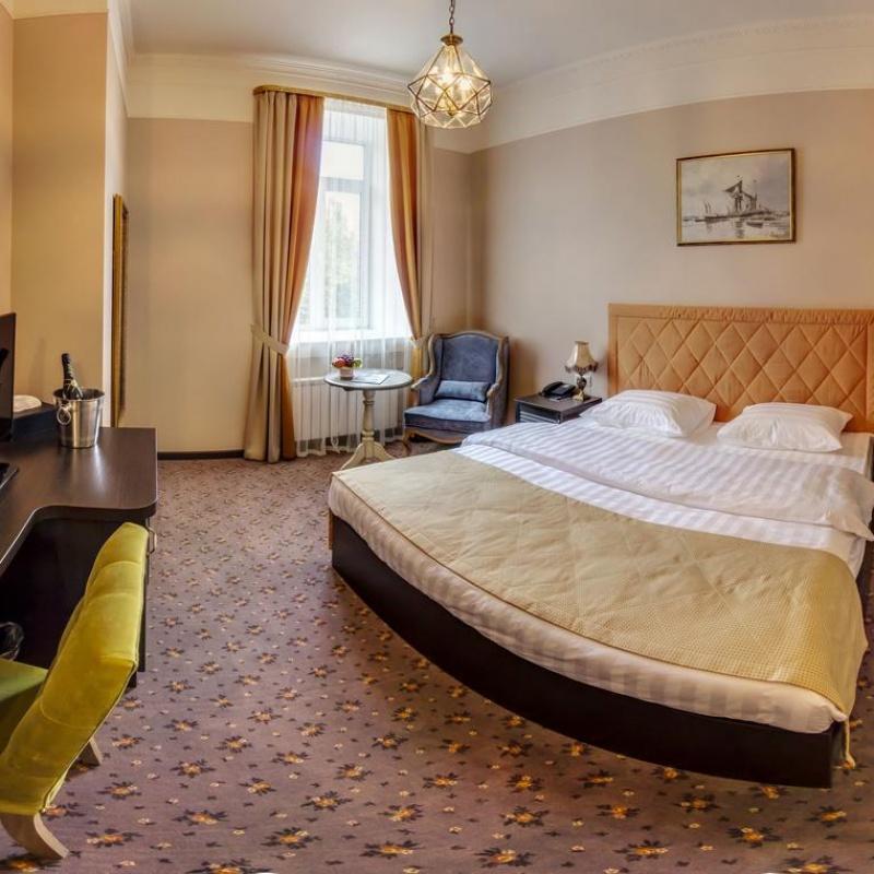 Standard Double Bed