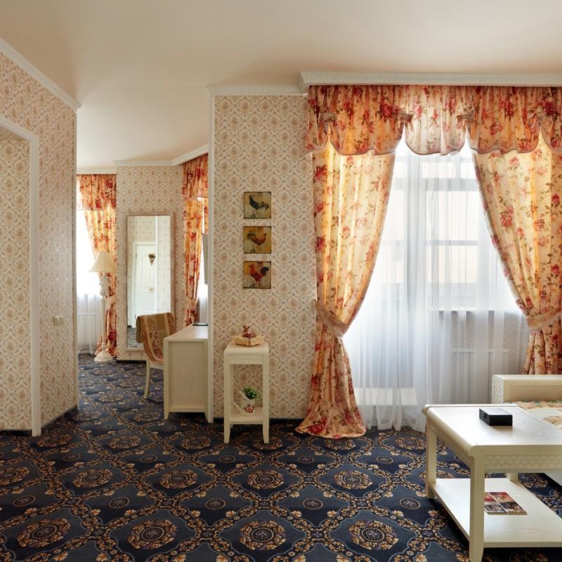STUDIO ROOM