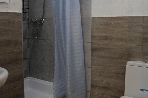 Трехместный бизнес с двуспальной кроватью