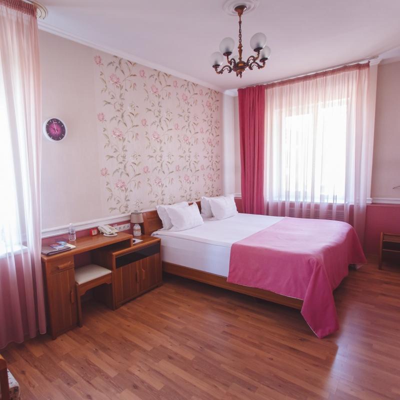 ПОЛУЛЮКС
