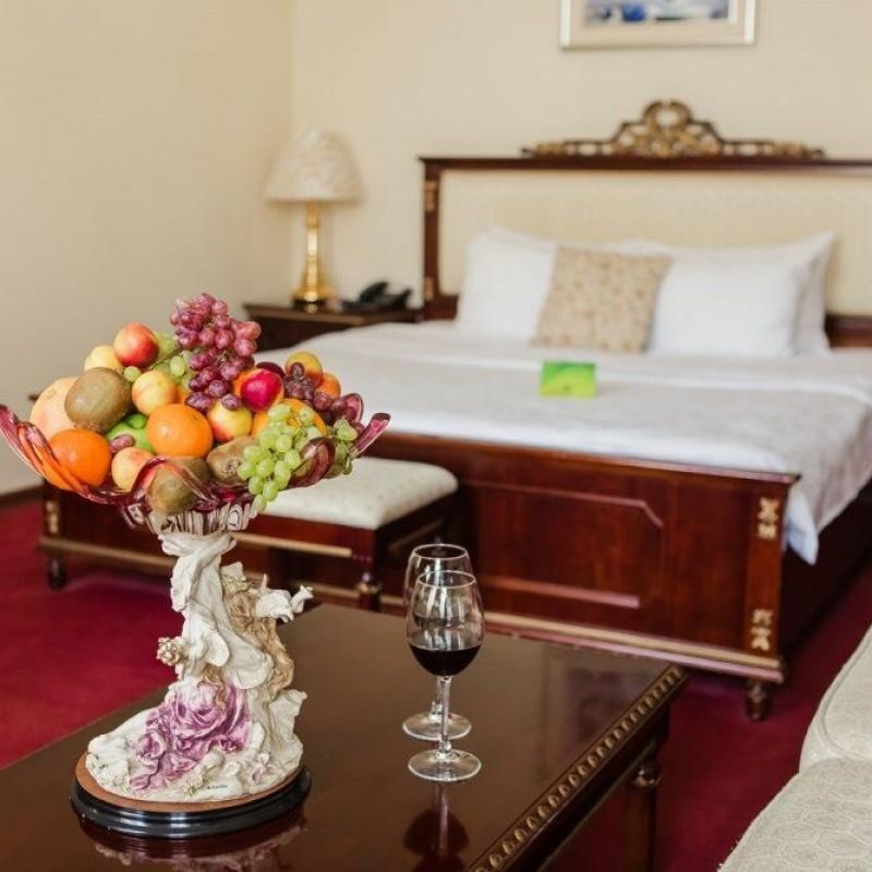 Делюкс с двуспальной кроватью King Size